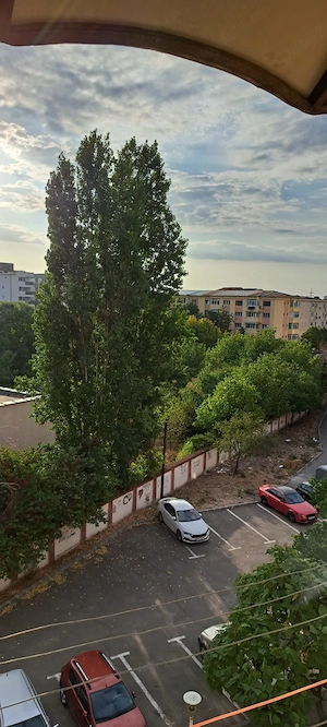 Vând apartament 3 camere decomandat - imagine 10