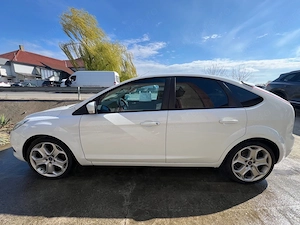 Ford Focus Titaniu 2l  - imagine 3
