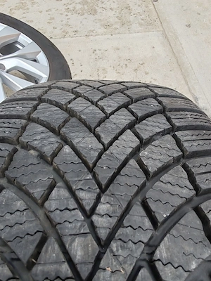 Set Jante aliaj 17", design Bahamas Sparkling Silver + Anvelope Iarnă Bridgestone 215/60 R17 - imagine 3