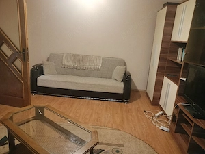 Închiriez apartament 