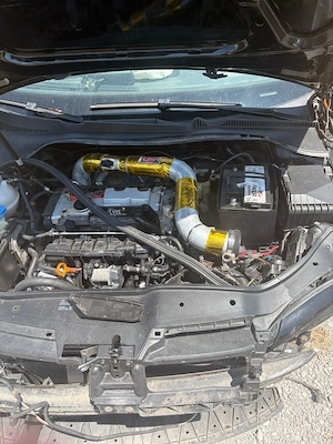 Vand sau schimb Golf 5 GTI 2000 benzina,270 CP,an 2005 - imagine 5