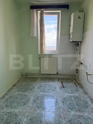 Apartament 2 camere, etaj intermediar, zona centrala, boxa, lift nou - imagine 5