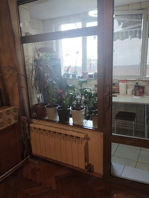 Vand apartament 70 mp, 4 camere - imagine 9
