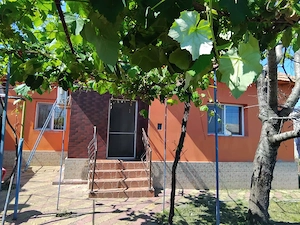 Casă de vânzare în Lumina
