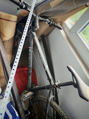 Bicicleta resita mai multe detalii in privat  