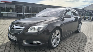 Opel Insignia Sports Tourer OPC Biturbo 195 cp