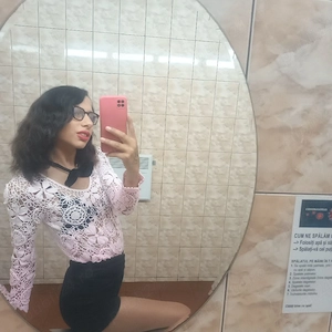 Hellen Barbu  fac si deplasări 