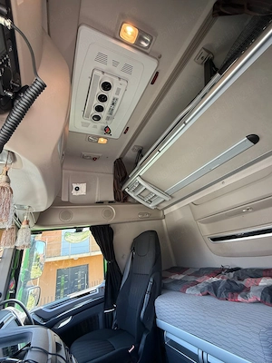 Ofertă 2x Camioane DAF XF + Semiremorca - imagine 10