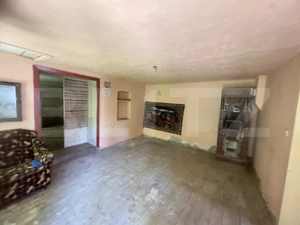 Casa de renovat 100 mp, 200 mp teren, zona Vinerea - Cugir - imagine 5