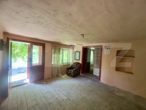 Casa de renovat 100 mp, 200 mp teren, zona Vinerea - Cugir - imagine 3