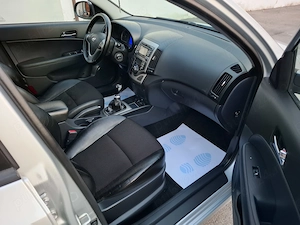   HYUNDAI i30  cw brek 1.6 Diesel   Euro 5 Import Germania 2011  - imagine 7