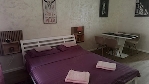 Inchiriez garsoniera,regim hotelier,zona centrală!!! - imagine 2