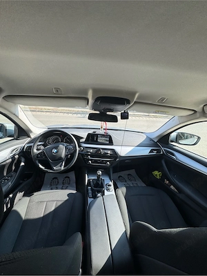 BMW seria 5  G30 Business Edition 115.000 km an 2018 Preț 19.500 - imagine 4
