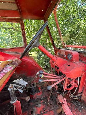 Tractor agricol 4x4 - imagine 2