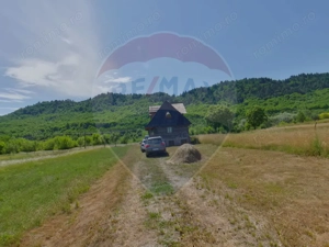 Casă / Vilă cu 3 camere de vânzare - imagine 2