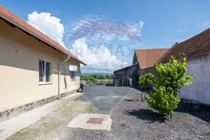 Casa traditionala cu teren 2.259 mp in Dumbravita, Brasov - imagine 4
