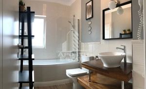 Apartament cu 3 camere de vânzare , Loc de parcare , Dumbravita - imagine 8