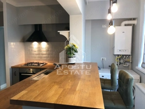 Apartament cu 3 camere de vânzare , Loc de parcare , Dumbravita - imagine 5