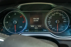 Audi A4 diesel 2.0 190 cai 2015 - imagine 7