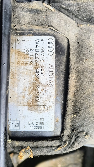 dezmembrez Audi A6c5 2.5 TDI - imagine 7