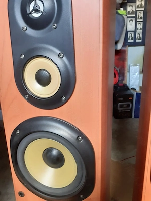 Boxe de podea SONY pe 3 Căi 150W 