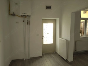 Vând apartament 2 camere Podgoria-Gara - imagine 3