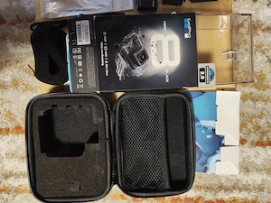 GoPro Hero 8 Black cu adaptor microfon acumulatori cutie originala - imagine 3