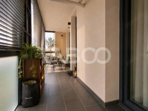 Apartament de vanzare 4 camere balcon boxa lift bloc nou zona Centrala - imagine 20