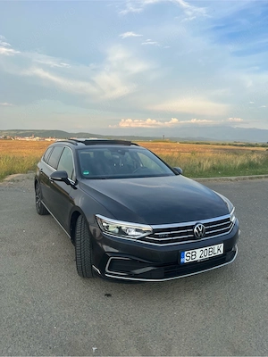 Vand Volkswagen Passat GTE hybrid - imagine 5