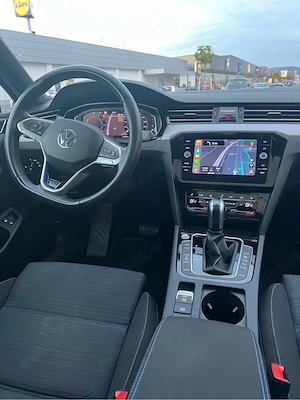 Vand Volkswagen Passat GTE hybrid - imagine 2