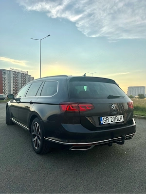 Vand Volkswagen Passat GTE hybrid - imagine 3