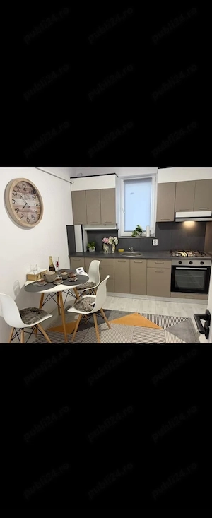 Vand Apartament semicentral - imagine 2