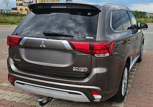 Mitsubishi OUTLANDER PHEV 2019, un autoturism cu 45-48 km pur electric cu un motor de 2,4L benzina. - imagine 4