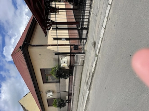 Vând casă individuală zonă centrală,pe 1 nivel,modernizată,130 mp utili,580mp teren