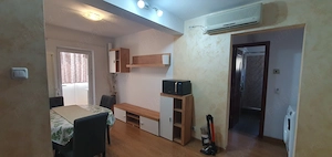 Închiriez apartament 2 camere zona Gulliver, lângă gara Craiova.