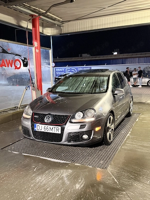Vând Golf 5 GTI import America