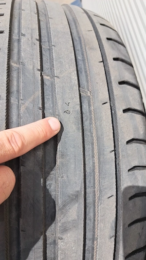 235 65R17 Nokian Vară  - imagine 3