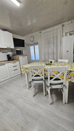 De vanzare casa cocheta in Sacele cu loc de parcare in curte