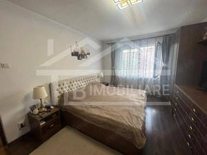 Apartament cu 3 camere, 70 mp, decomandat, garaj, Zona Fortuna