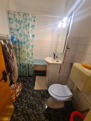 Apartament decomandat structura mare, etaj intermediar Racadau- Muresului - imagine 5