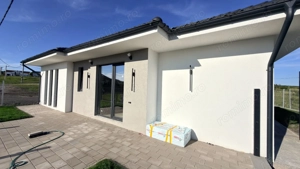Casa 4 camere la cheie zona Bavaria Stadt - Sibiu - imagine 2
