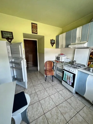 Apartament 3 camere, 64 mp, zona Decebal - imagine 3