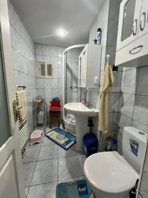 Apartament 3 camere, 64 mp, zona Decebal - imagine 9