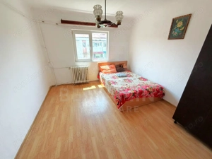 Apartament 4 camere decomandat - Spitalul Judetean - 80mp -1983 - imagine 2