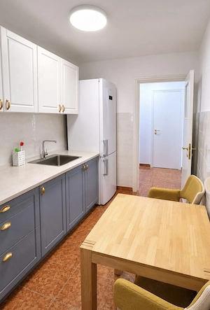 Vand apartament cu 2 camere la Victoriei - imagine 4