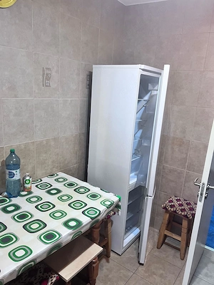 Apartament 2 camere de anchiriat decomandate Dezrobirii renovat et 1 centrala utilat - imagine 7