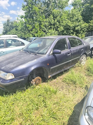 Dezmembrez Skoda Octavia 1, 1.9 tdi - imagine 5