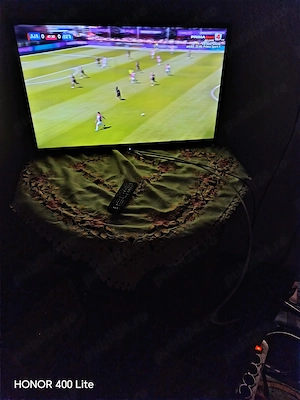 Televizor Nei Full HD cu diagonala 70 stare nou .