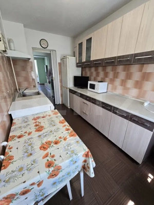 Apartament cu 3 camere, 70 mp, zona Reghin - imagine 4