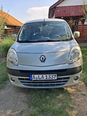 Vând  renault kangoo 